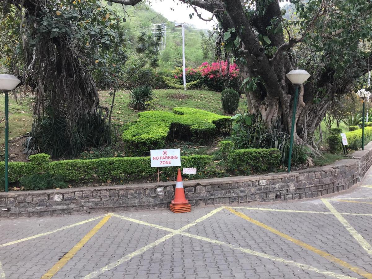 Timber Trail Base Resort - At The Foothills Of Adventure Parwanoo Exterior foto